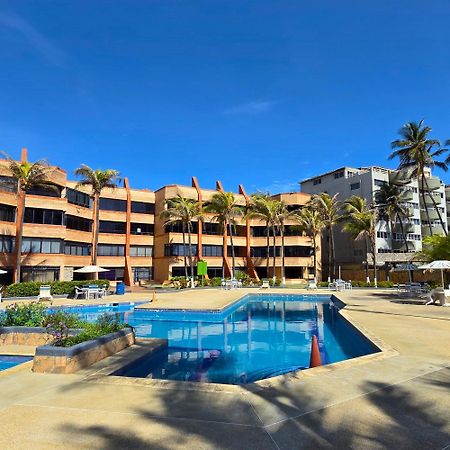 Tucacas, Frente Al Mar, Balcon, Piscina Y Playa Privada Apartment Exterior photo